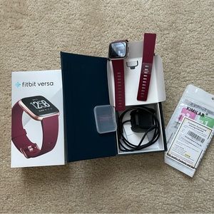 STILL AVAILABLE-FIT BIT VERSA FITNESS TRACKER WATCH